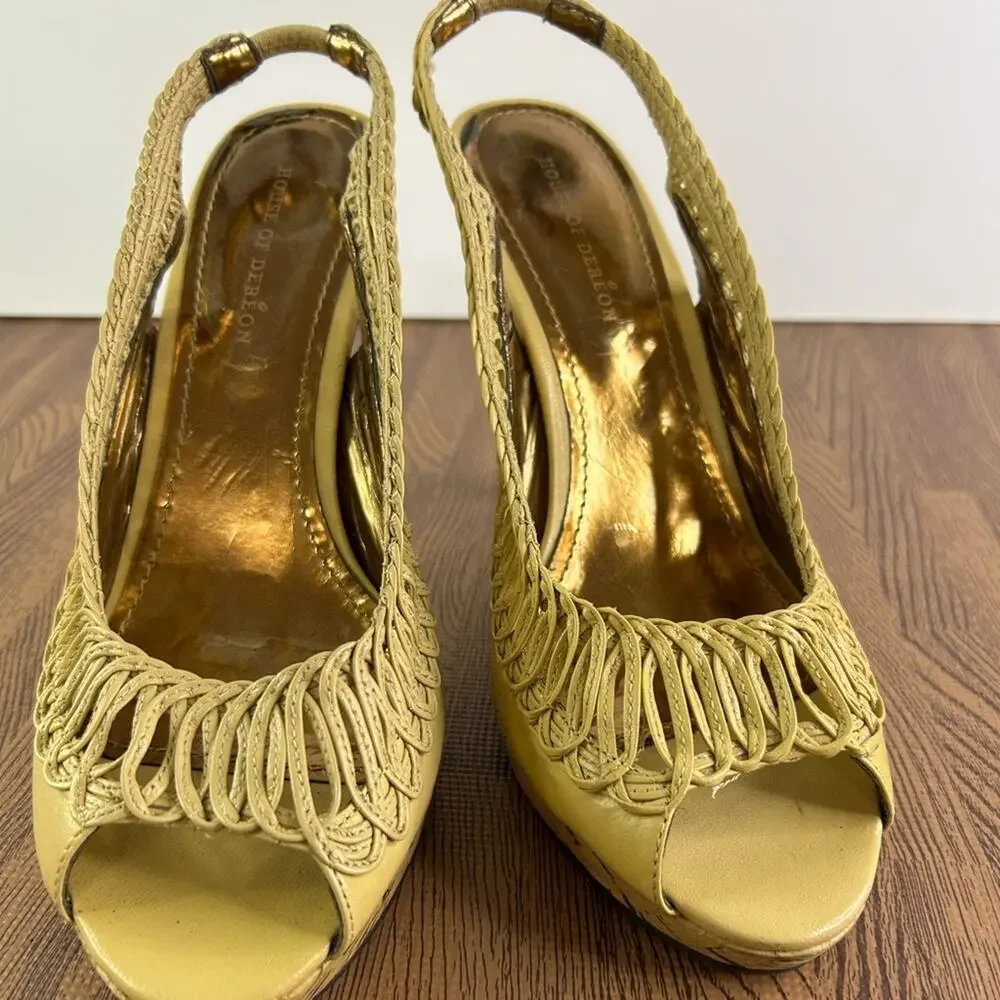 House of Deréon Tan Leather Woven Platform Heels Size 10